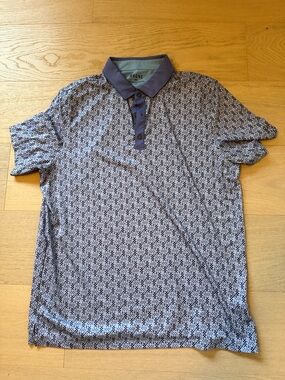 RHONE Men's Patterned Polo in Navy and Light Blue